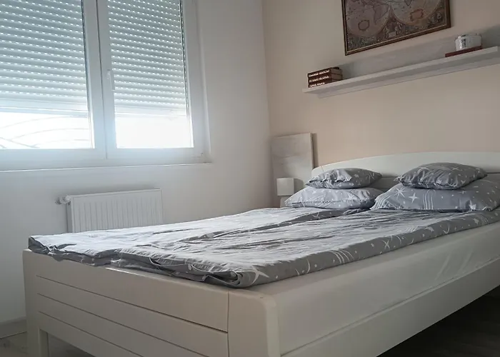 Vuk Apartament *